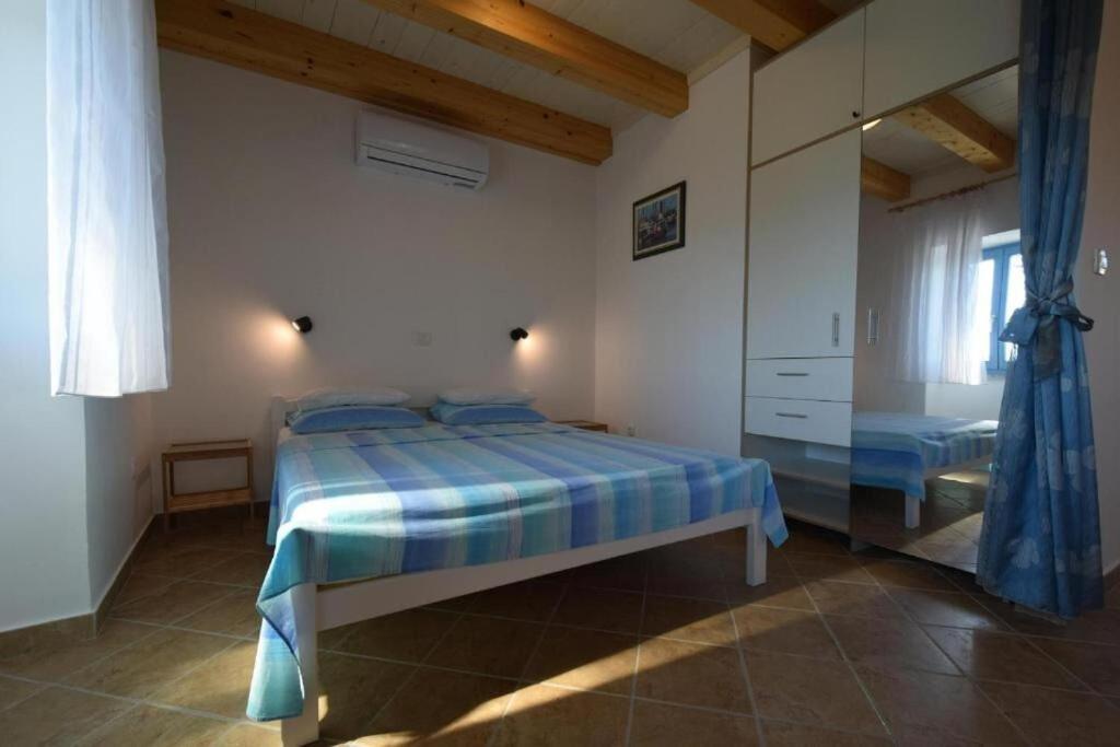 Apartments Insula Insule - Rustic & Peaceful Skrbčići Kültér fotó