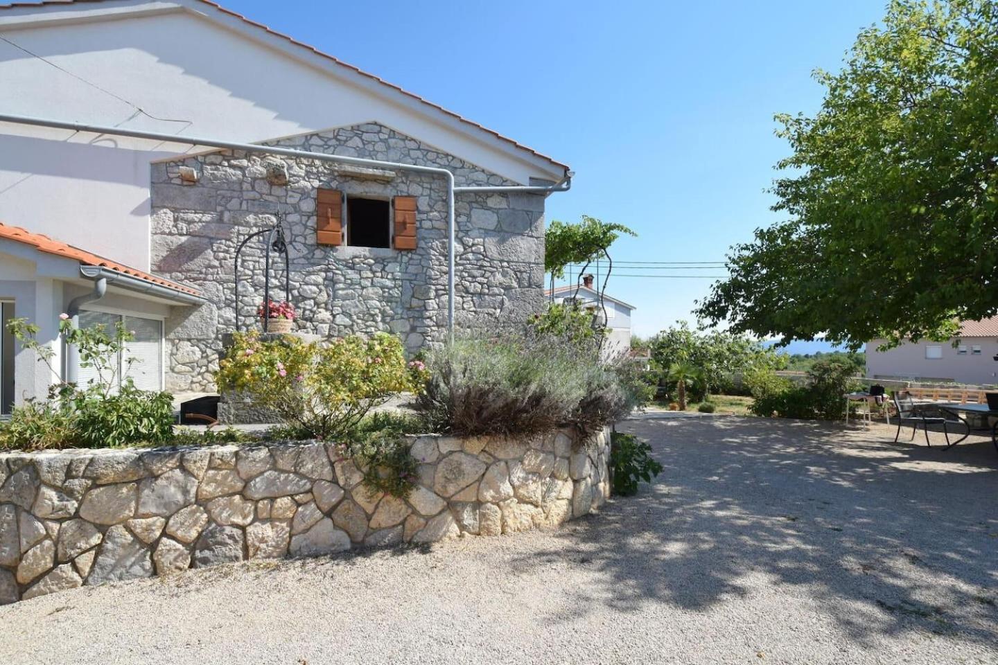 Apartments Insula Insule - Rustic & Peaceful Skrbčići Kültér fotó